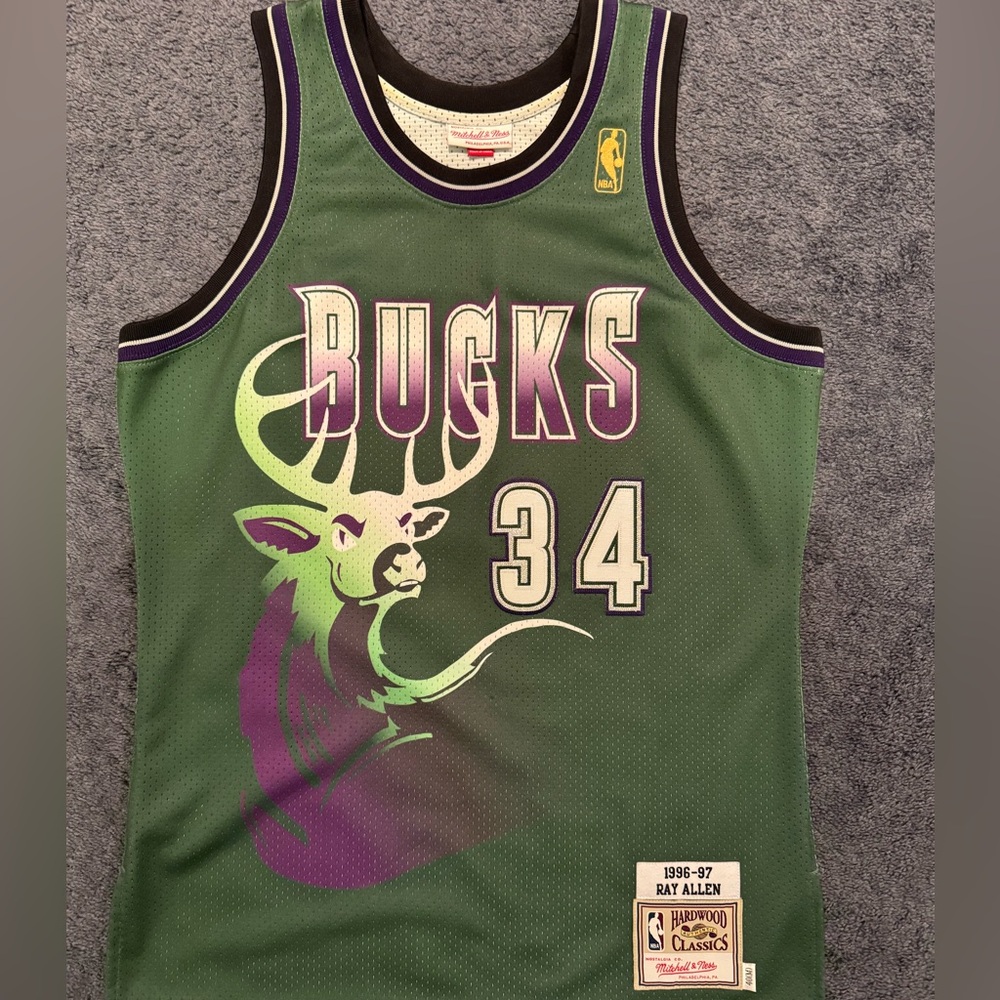 Mitchell & Ness Authentic Ray Allen Milwaukee Bucks